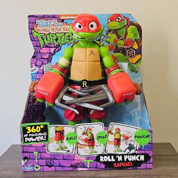 Teenage Mutant Ninja Turtle Roll N Punch Raphael NWT - Picture 1 of 2
